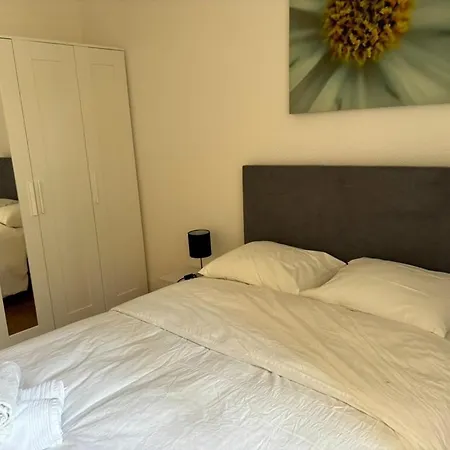 2 Bedroom In The Center Of * Lausanne